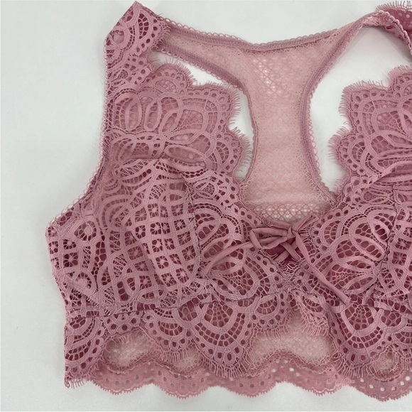 VICTORIA’S SECRET Lavender Lace Racer Back Bralette Adjustable Strap SZ XS EUC - Picture 12 of 12